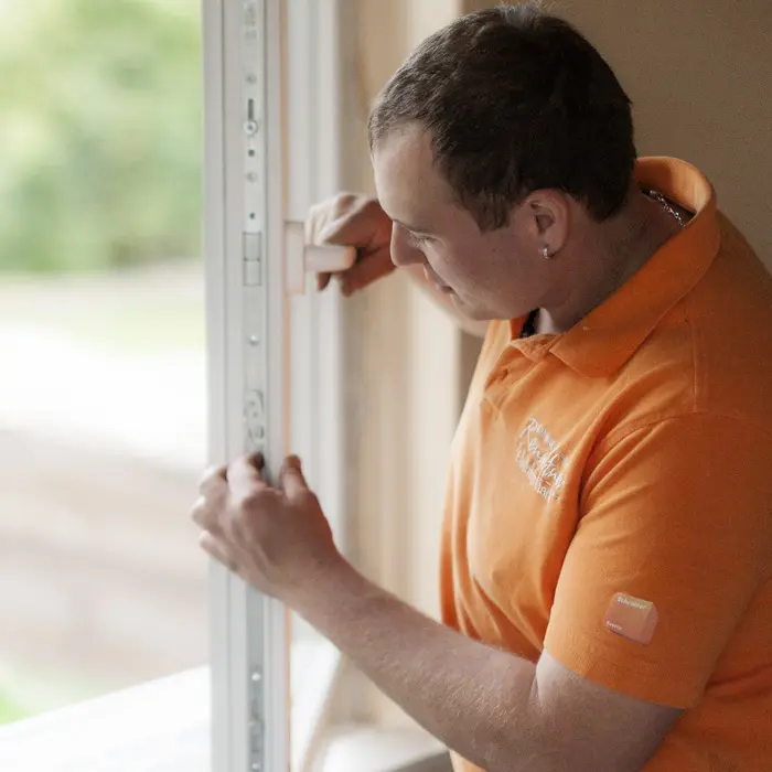 Fachgerechte Fensterabdichtung zur Senkung von Heizkosten – Schreinerei Renaltner