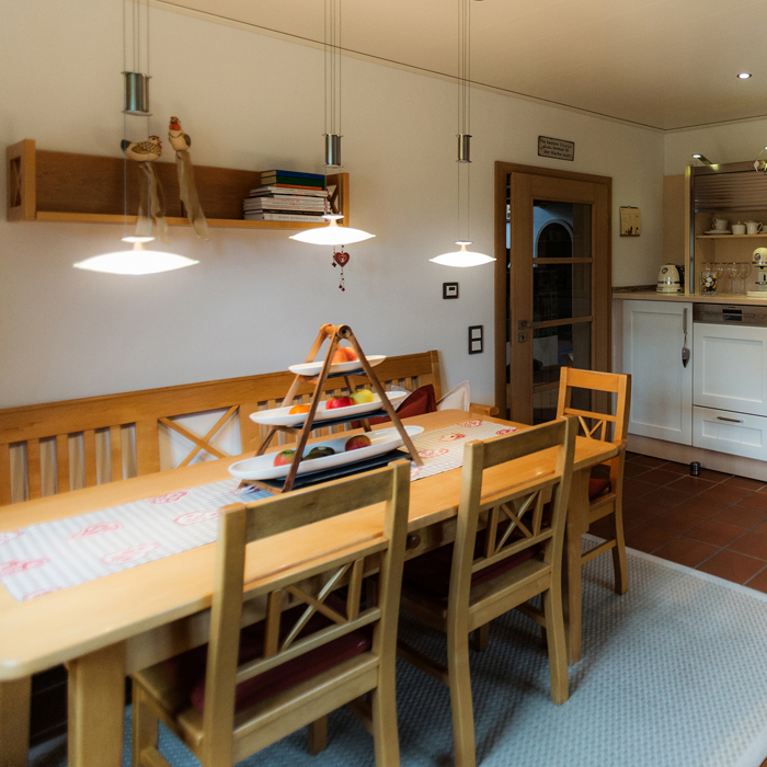 Dienstleister, koordiniert, Nerven, entlasten, pünktlich, souverän, erledigen, Offertlegung, kaufmännisch, zum Kauf anbieten, anpreisen, zum Handel vorschlagen, Versand, kompetent, Abwicklung, erwecken, offline, Bildidee, Realisierung, Realisierungspartner, vielfältig, Aufgaben, Division, militärisch, Großverband, Teilstreitkraft, Staat, Visualisierung, PrePress, Markenagentur, Kommunikationsagentur, Packagingagentur, konsequent, Unit, Einheit MaßEinheit, Grundmaßstab, Standard, Grundeinheit Eins, Einer, Einheit Einheit, Verband, Truppenteil Schuleinheit, LehrJahr Einheit, Dosis, Menge Abteilung Lektion Baustein, Block, Glied Grundeinheit, Basis, Kern, Zelle, Element, Kommunikationsmaßnahme, Verbraucherkommunikation, Handelskommunikation, Markenstrategie, Grundlage, Erfolg, methodisch, Arbeitsmodell, werteorientiert, Markenführung, Markenwerte, echt, Mehrwert, relevant, differenzierend, Markenkern, Positionierung, Analyse, Märkte, Markenauftritt, Trendanalyse, Kommunikationsstrategie, Durchführung