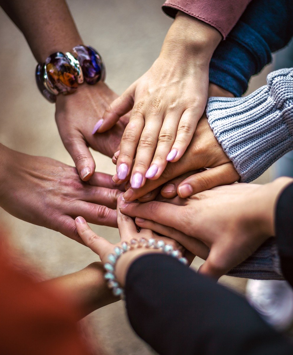 Peinlichkeit, Angstattacke, Gegenstand, Auslöser, ausgewiesen, Panikattacke, Panikstörung, heiter, Himmel, gekoppelt, vorhersehbar, Heftigkeit, Attacke, schnell, Angstspirale, inneren, Notgefühl, Begleitsymptom, Brustschmerz, Schwindel, Erstickungsgefühl, Entfremdungsgefühl, außerhalb, Realität, Verstand, auftreten, parallel, überzeugt, prüfen, kritisch, wohlwollend, betrachten, befinden, Anspruch, blamieren, ausdrücken, Erröten, Harndrang, Händezittern, Öffentlichkeit, erleben, meiden, fälschlicherweise, gehalten, Angstgefühl, bestimmt, Umstand, bezogen, verstärkt, Dauernervosität, Schlimm, Angstauslösend, unerwartet, Unfall, Angehörige, Freunde, Anspannung, Herzklopfen, Benommenheit, Schwitzen, Muskulatur, Magenbeschwerden, quälend, erlebt, immergleich, Zwangsgedanke, Zwangshandlung, wehren, übernehmen, innerlich, Funktion, Vorbeugung, Eintreten, unwahrscheinlich, unheilvoll, Ereignis, schützen, Schutz, schädlich, aggressiv, Handlung, befürchtet, ausführen, Ekel, Zwangsgedanke, nachvollziehbar, Unterdrückung