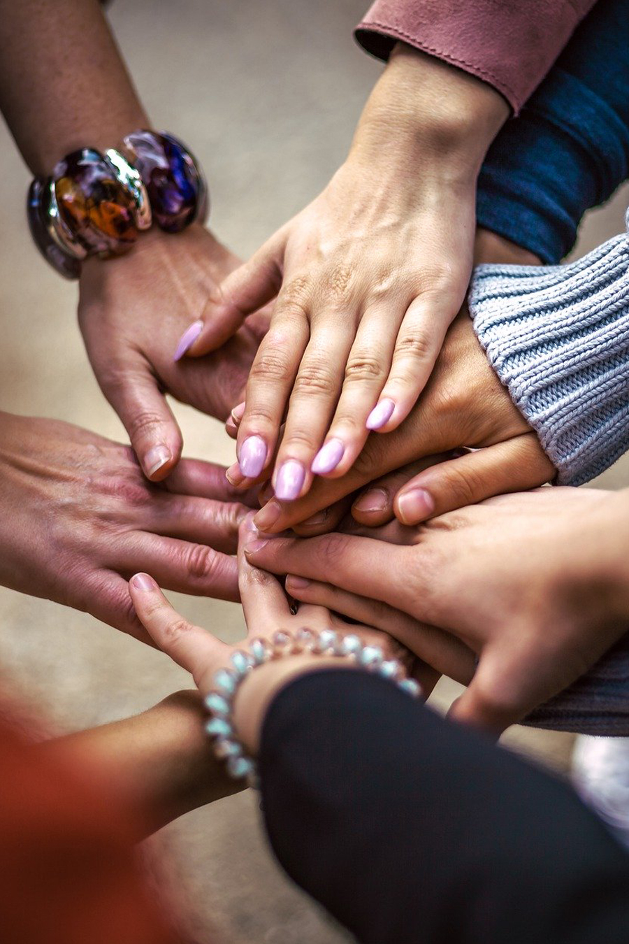 Lesetipps, Akut, suizidal, Alkoholabhängigkeit, Drogenabhängigkeit, speziell, personell, räumlich, Anforderung, Klinik, Beratungsstelle, Therapieplatz, schwierig, erträglich, Hilfestellung, Überbrückung, Beratungsstelle, Onlineprogramm, Allgemeinbevölkerung, Spaziergang, gedrückt, Stimmung, selbstabwertend, gleichgültig, verzweifelt, Gedankenmuster, gekennzeichnet, Betroffen, Lage, Negativspirale, befreien, äußere, höchst, vorübergehend, Parallel, Antrieb, Aktivität, vermindert, Alltagsaufgabe, scheinbar, unüberwindlich, Hürde, Symptom, Ding, früher, bereitet, Interesse, wecken, Bedeutung, verlieren, Neues, einlassen, konzentrieren, stark, eingeschränkt, Ausgeprägt, Müdigkeit, kleinst, Anstrengung, entstehen, dauerhaft, Schlafstörung, früh, Erwachen, Schlafbedürfnis, mangelnd, Erholung, Typisch, Morgentief, Besserung, Abend, Schuldgefühl, Selbstanklage, Grübelei, Wertlosigkeit, Verstimmung, ausgeprägt, Gereiztheit, Einschränkung, sozial, Deutlich, psychomotorisch, Hemmung, Appetitverlust