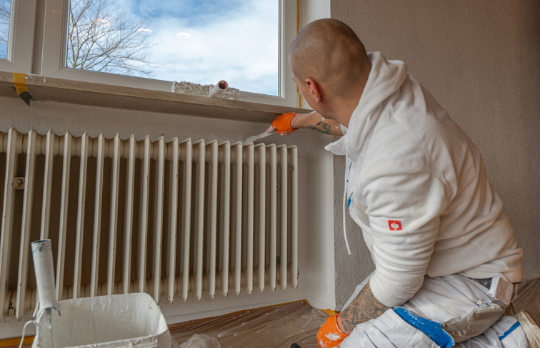 effektiv, feststellen, Handeln, notwendig, Artikel, Schimmelentfernung, Schadstoffsanierer, Schutzmaßnahme, Textilien, Polstermöbel, Schimmelspuren, eigenständig, Mundschutz, HEPA-Filter, Hautkontakt, Einmal-Overall, Desinfektionsmittel, allgegenwärtig, Entsetzen, Renovierung, Neubau, Wohngesundheit, Familie, Aufwand, ideal, Bedingung, verbreiten, Luftbewegung, Zimmerecke, Fußboden, Raumdecke, Ausmaß, Renovierungsarbeiten, Gebäudeschimmel, gesundheitsgefährdend, Optik, Atemnot, chronisch, Bronchitis, Husten, Fieber, Magen-Darm-Beschwerden, Hausbewohner, Laie, Chemikalie, Stoffwechselprodukte, Pilzkolonien, Anbieter, Chlor, Wasserstoffperoxid, hochaggressiv, Reizung, Augen, Atemwege, Schleimhaut, Umweltaspekt, Abwasser, Mikroorganismen, Kläranlage, Haushaltsreiniger, Quadratmeter, Alkoholhaltig, Essigessenz, Entsorgung, Bausubstanz, dauerhaft, Absicherung, Neubefall, Leckagen, Reparatur, Fungizide, Kalkbasis, Innenbereich, Bioprodukte, Verarbeitende, Haustiere, gefährdet, Biozide, Garant, Rückkehr, Wurzel